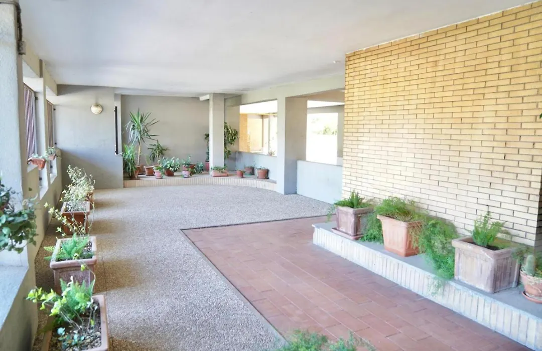 Domus Arvali - Appartamento Superior con Terrazza Privata-1